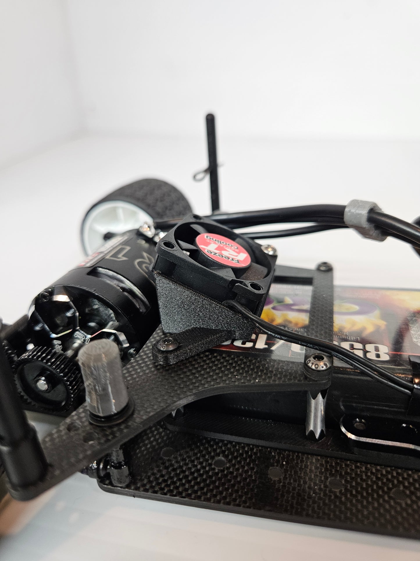 002 - CRC MetriCKs/F-Won/M200-R Front Fan Mount