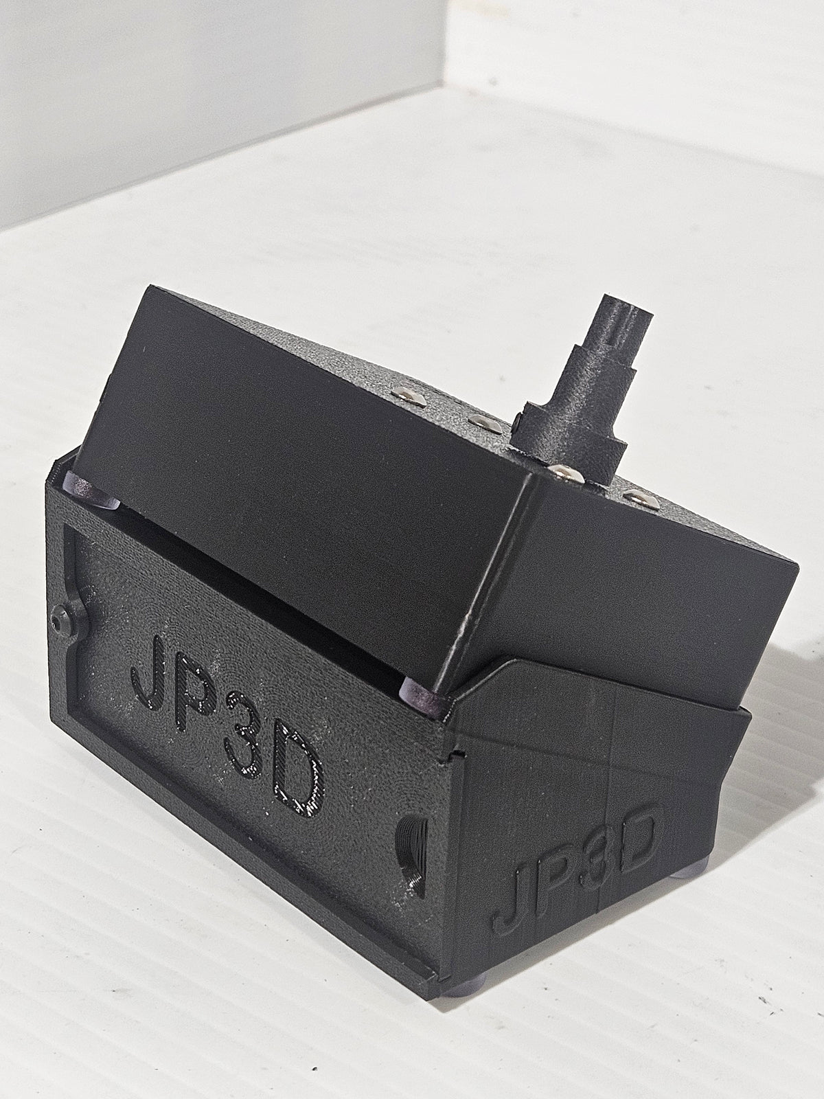 Angled Storage Stand for Tire Spinner
