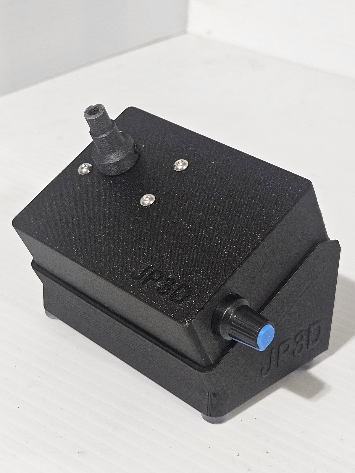 Angled Storage Stand for Tire Spinner
